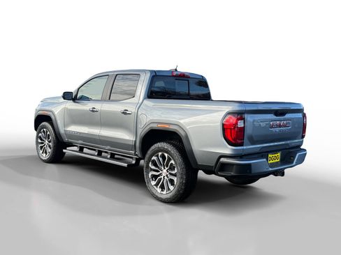 New 2026 GMC Canyon Denali image 3