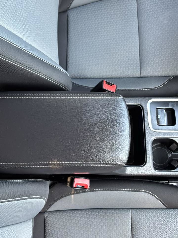 Used 2018 Ford Escape SE w/ SE Sync 3 Package FWD image 38