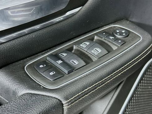 Used 2022 RAM 1500 Laramie image 29
