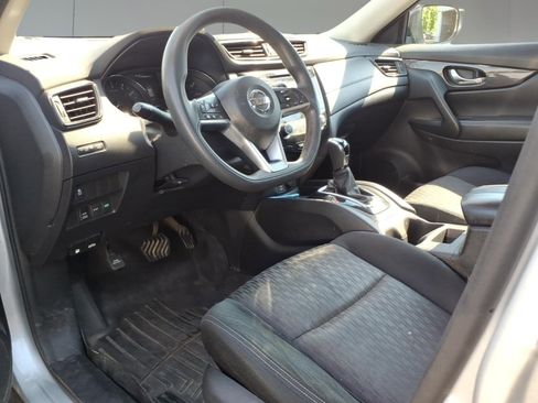 Used 2017 Nissan Rogue S AWD/4WD image 8