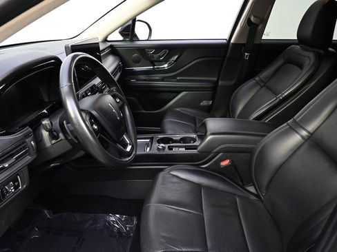 Certified 2023 Lincoln Corsair Reserve image 13