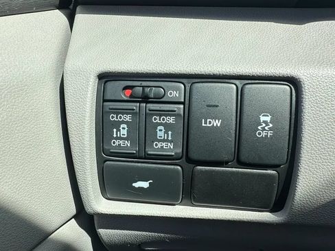 Used 2015 Honda Odyssey EX-L image 11