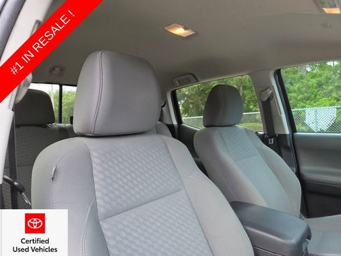 Used 2022 Toyota Tacoma SR5 RWD image 15