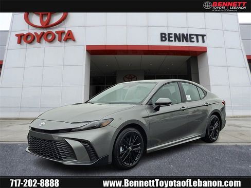 New 2026 Toyota Camry SE image 1