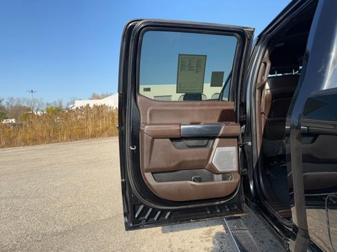 Used 2024 Ford F250 King Ranch w/ Chrome Package image 35