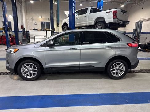 Certified 2022 Ford Edge SEL w/ Convenience Package image 4