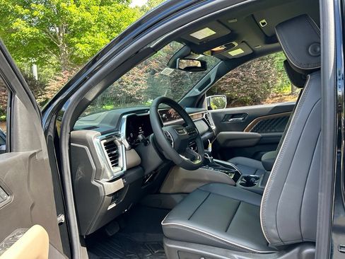 New 2026 GMC Canyon Denali w/ LPO, Denali Black Edition AWD/4WD image 42