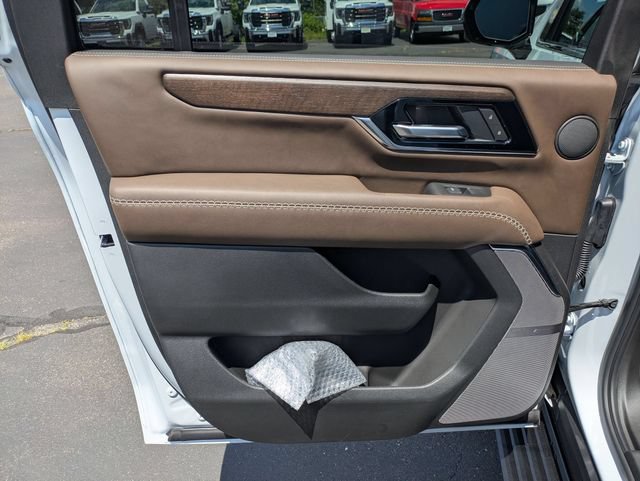 New 2026 GMC Yukon XL Denali Ultimate w/ LPO, Floor Liner Package AWD/4WD image 27