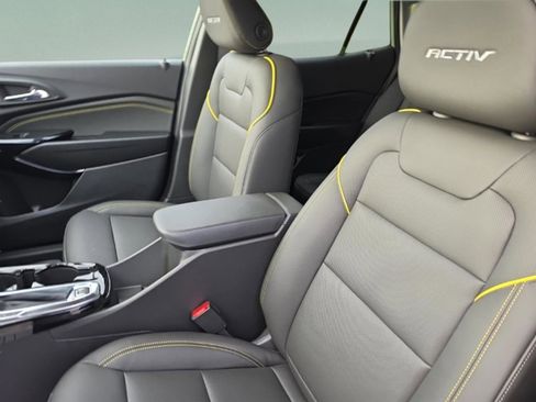New 2026 Chevrolet Trax ACTIV w/ Sunroof Package image 25