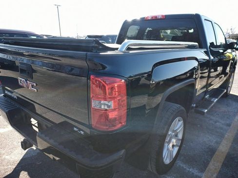 Used 2017 GMC Sierra 1500 SLE image 3
