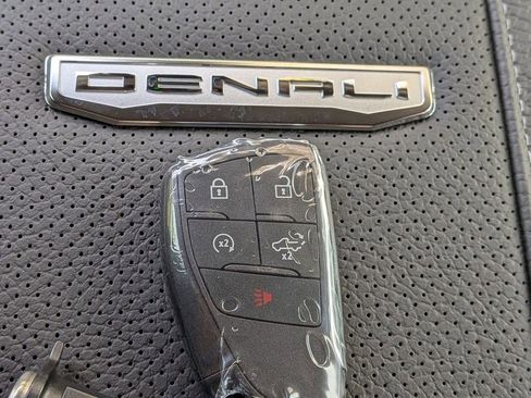 New 2026 GMC Sierra 2500 Denali w/ Denali Reserve Package image 31