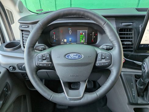 Used 2026 Ford Transit 350 XLT image 18