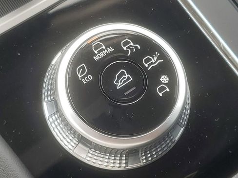 Used 2022 Mitsubishi Outlander ES FWD image 31