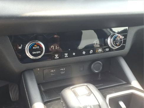 Used 2025 Mitsubishi Outlander SE AWD/4WD image 18