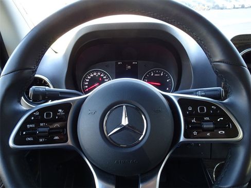 Used 2023 Mercedes-Benz Sprinter 3500 image 37