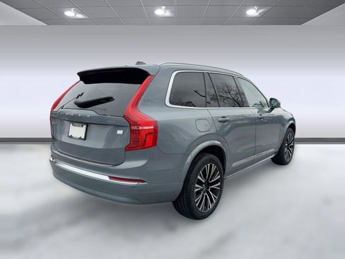 Certified 2023 Volvo XC90 T8 Plus w/ Protection Package Premier image 9