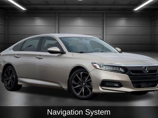 Used 2018 Honda Accord Touring video 3