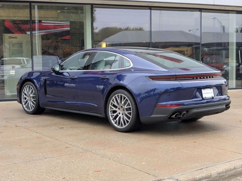 New 2026 Porsche Panamera image 3