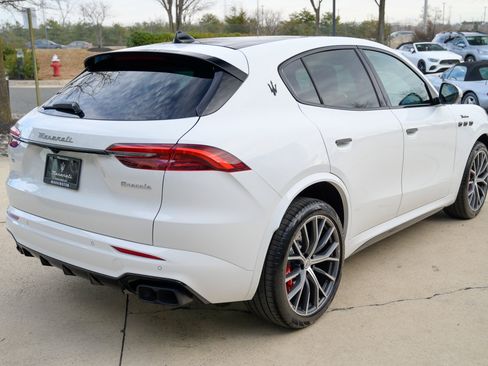 New 2026 Maserati Grecale Modena image 5