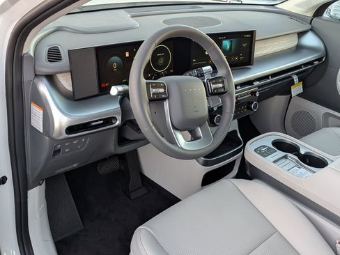 New 2026 Hyundai Ioniq 9 SEL AWD/4WD image 8