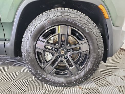 Used 2023 Rivian R1T Adventure AWD/4WD image 11