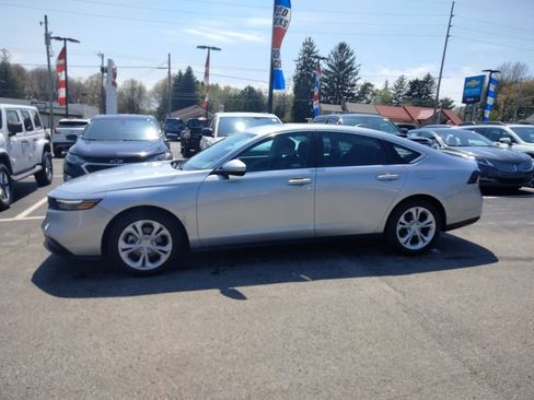 Used 2025 Honda Accord LX image 12