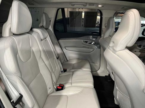 Used 2024 Volvo XC90 B6 Ultimate w/ Lounge Package AWD/4WD image 13