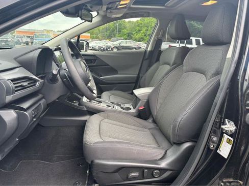 Used 2024 Subaru Crosstrek 2.0i Premium AWD/4WD image 17