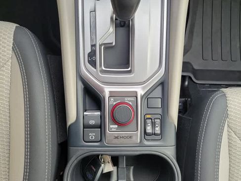 Used 2023 Subaru Forester Premium image 15