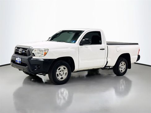 Used 2013 Toyota Tacoma 2WD Regular Cab image 3