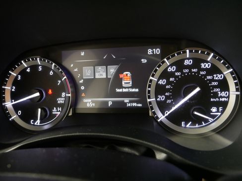 Used 2022 Toyota Highlander XLE AWD/4WD image 21