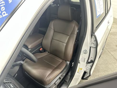 Used 2024 Honda Passport EX-L image 12