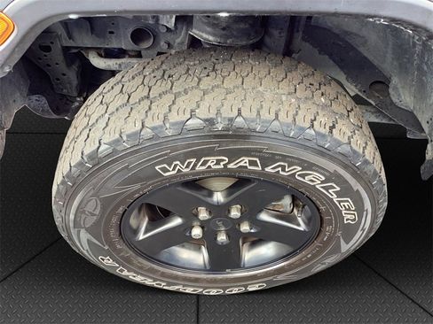 Used 2022 Jeep Wrangler Unlimited Rubicon 4xe w/ Cold Weather Group image 35