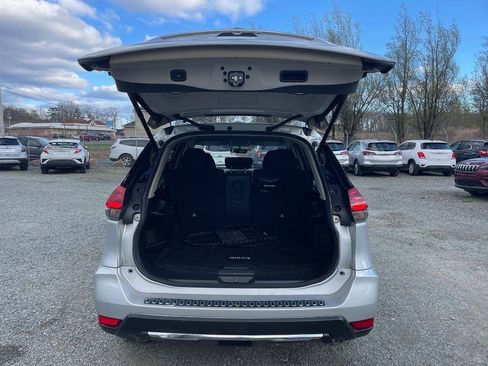 Used 2018 Nissan Rogue SV w/ Premium Package AWD/4WD image 26
