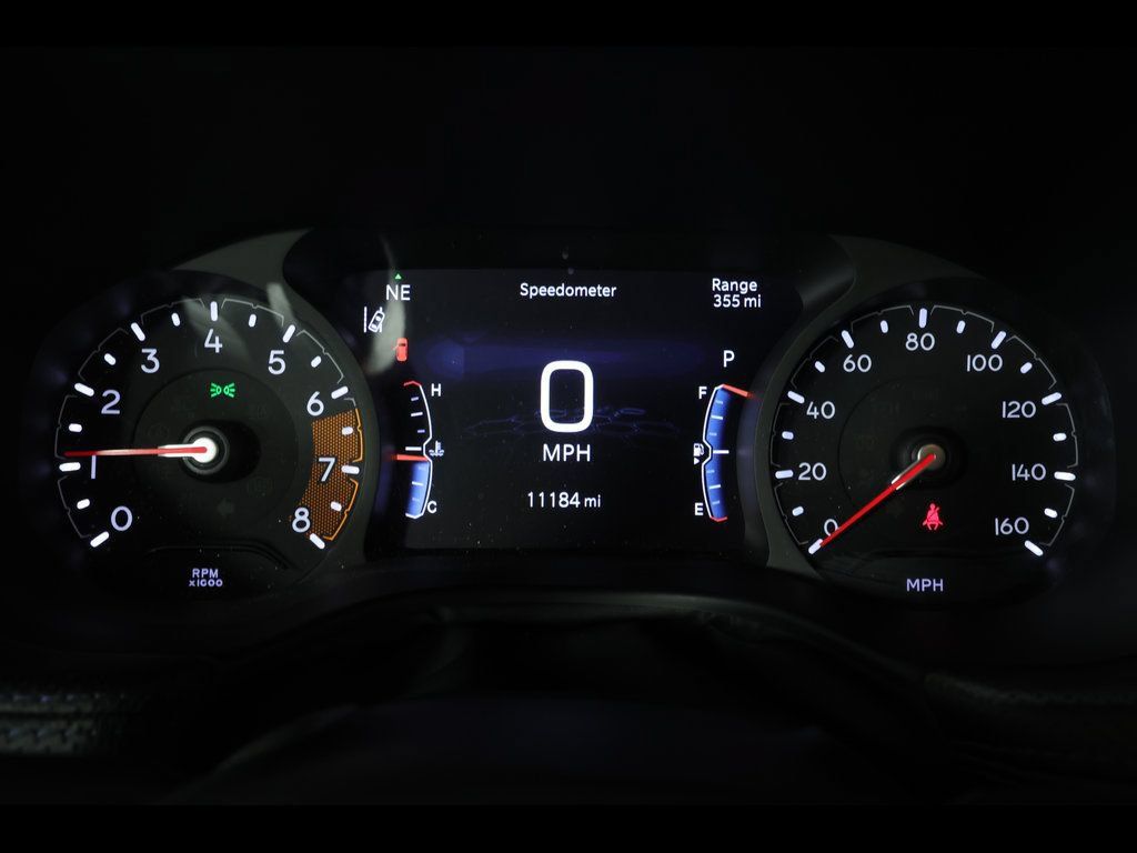 Used 2025 Jeep Compass Latitude w/ Altitude Special Edition AWD/4WD image 22