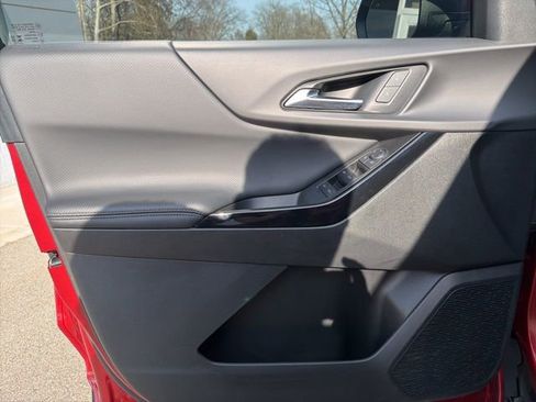 Certified 2025 Chevrolet Equinox LT w/ Safety and Technology Package image 20