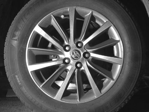 Used 2019 Toyota Highlander XLE image 16