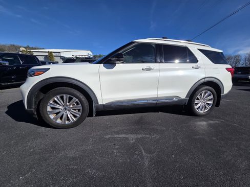 Used 2020 Ford Explorer Limited w/ Class III Trailer Tow Package image 32