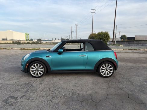 Used 2019 MINI Cooper Convertible w/ Premium Package image 2