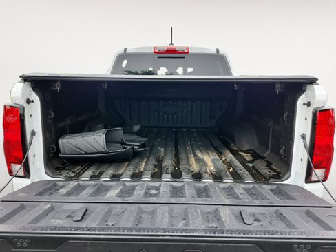 Used 2025 Chevrolet Colorado Trail Boss AWD/4WD image 16