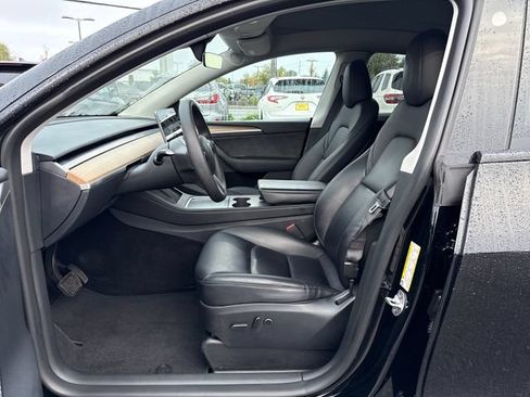 Used 2024 Tesla Model Y Long Range AWD/4WD image 15