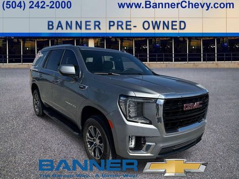 Used 2023 GMC Yukon SLE w/ Gmc Pro Safety Plus Package AWD/4WD image 2
