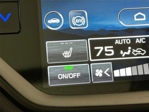 Used 2024 Subaru Ascent Onyx Edition image 30