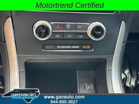Used 2024 Ford Edge SE w/ Black Appearance Package AWD/4WD image 27