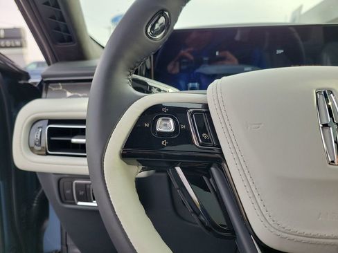 New 2026 Lincoln Aviator Black Label w/ Dynamic Handling Package image 24