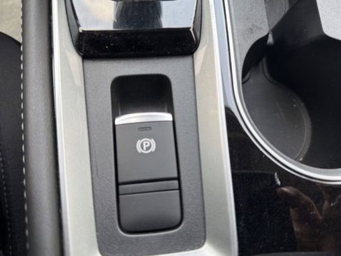 Certified 2023 Nissan Altima 2.5 SV image 22