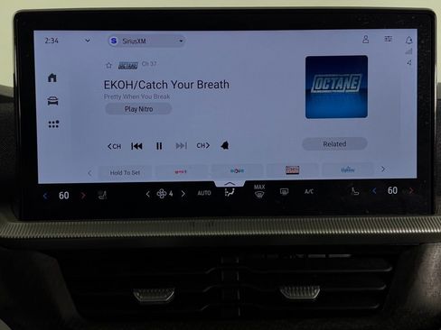 Used 2025 Ford Explorer Platinum w/ Ultimate Package image 17