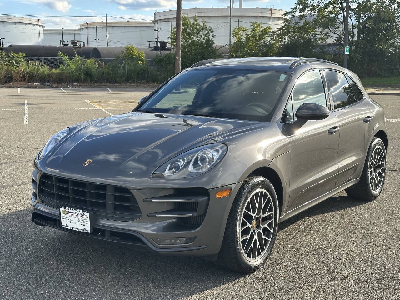 Used 2015 Porsche Macan Turbo AWD/4WD image 1