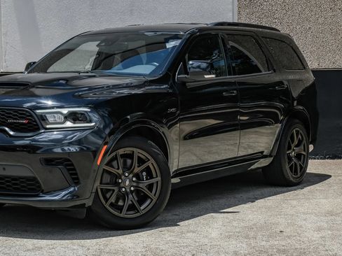 Used 2025 Dodge Durango R/T AWD/4WD image 6