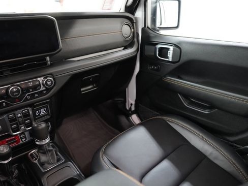 Used 2024 Jeep Wrangler Unlimited Rubicon 392 image 13